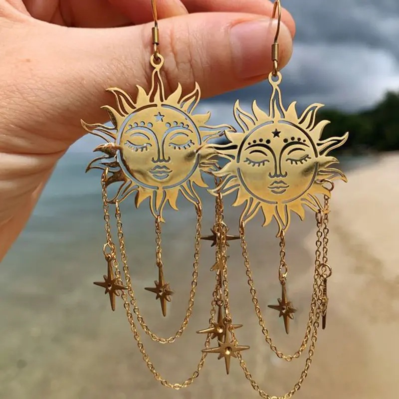 Tassel Earrings Boho - Orecchini Pendenti con Sole Traforato Dorato,