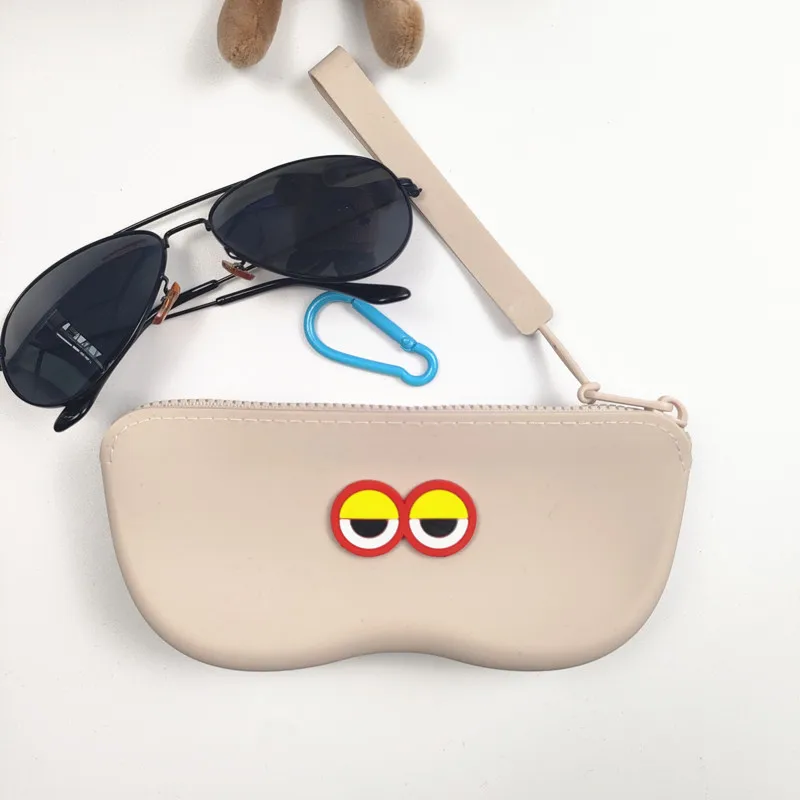 Nuova Custodia per Occhiali in - Women Accessories Store recensione e prezzo