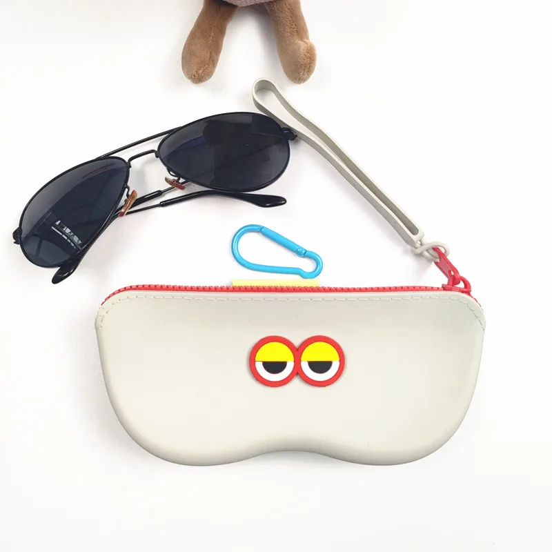 Nuova Custodia per Occhiali in - Women Accessories Store recensione e prezzo